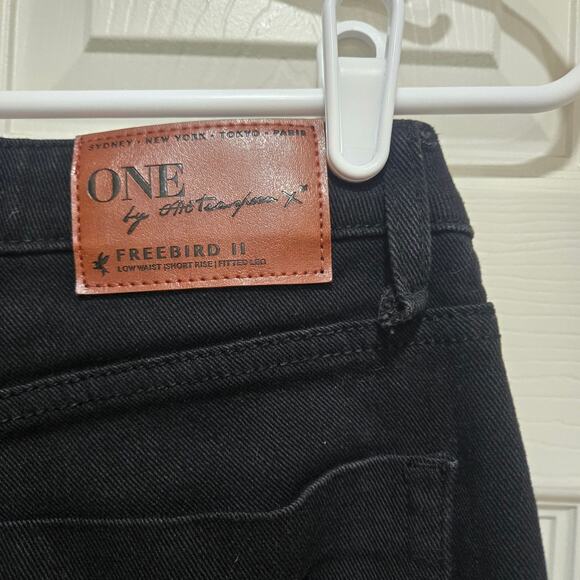 One Teaspoon Freebird II Jeans 28 Black Zip Hem Distressed Flawed - Picture 6 of 8